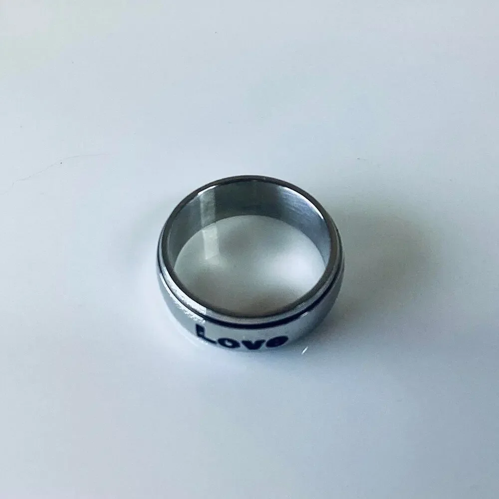 Silver Tone LIVE LOVE LAUGH Spinner Ring